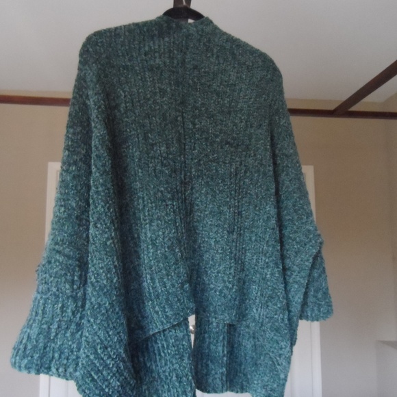 POL Chenille Cardigan - Picture 3 of 4